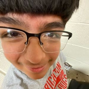 Meet your Posher, Giovanni